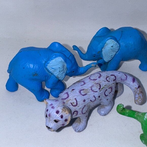 Vintage K&M Int. Animal Figure Lot Plastic Toy Panda Puma Tiger Jaguar Leopard - Picture 4 of 6